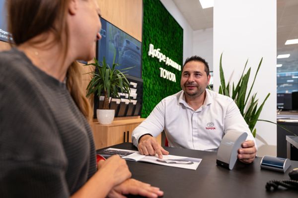 Клиент на Toyota на лаптоп