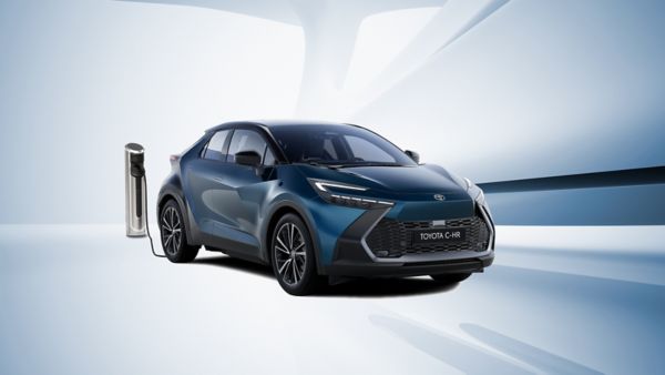 toyota c-hr phev