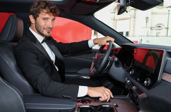 Stefano_De_Martino_RX Lexus_046