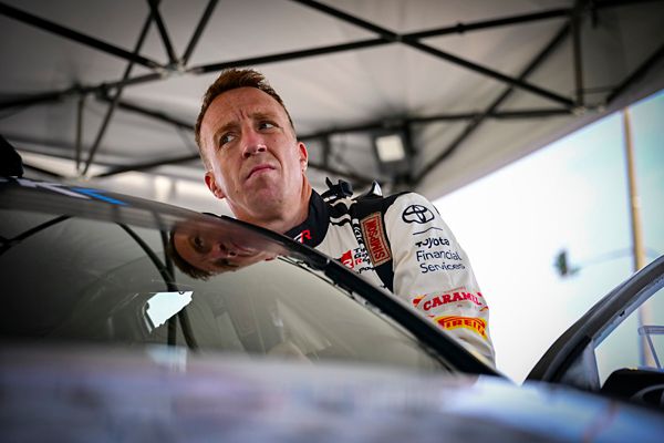 Destaque para o piloto Meeke