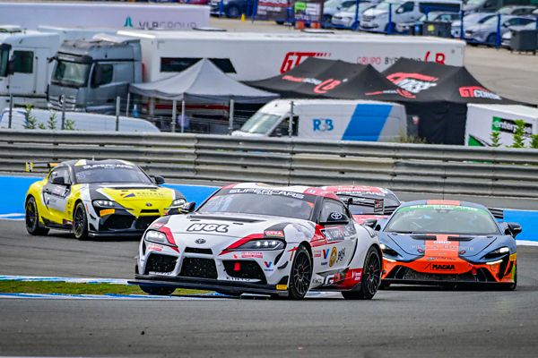 Toyota GR Supra em prova