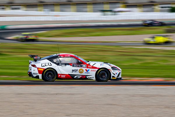 Toyota GR Supra em prova
