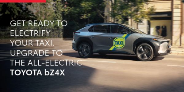 TOY-bZ4X-taxi_digital_web_v2-03