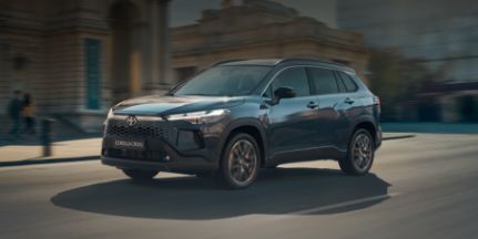 Toyota C-HR objęta ubezpieczeniem Full Hybrid Insurance