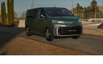 Vícemístný vůz Toyota
