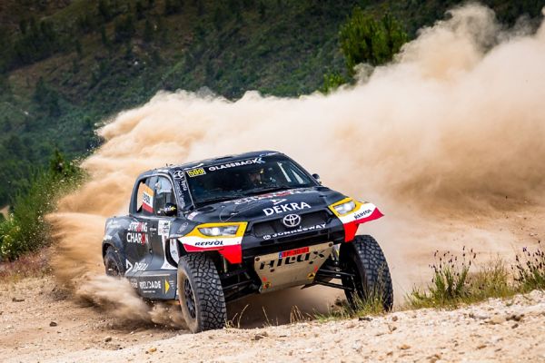 TOYOTA GAZOO Racing Caetano Portugal Toyota Hilux T1 EVO