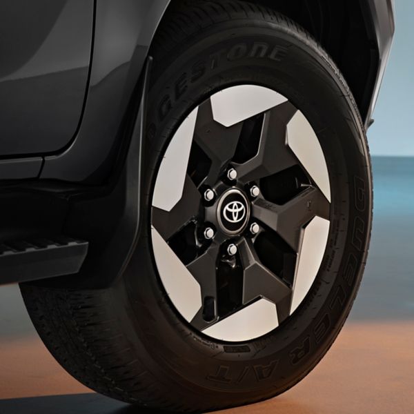 TOYOTA Hilux BEV 2026 detail wiel