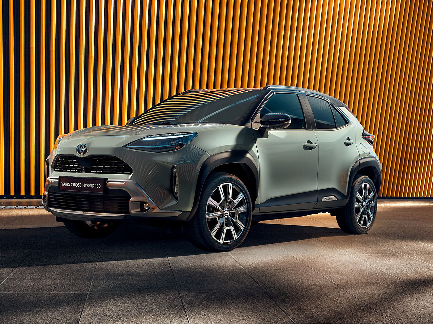 New Toyota Yaris Cross Hybrid Back picture, Rear view photo and Exterior  image