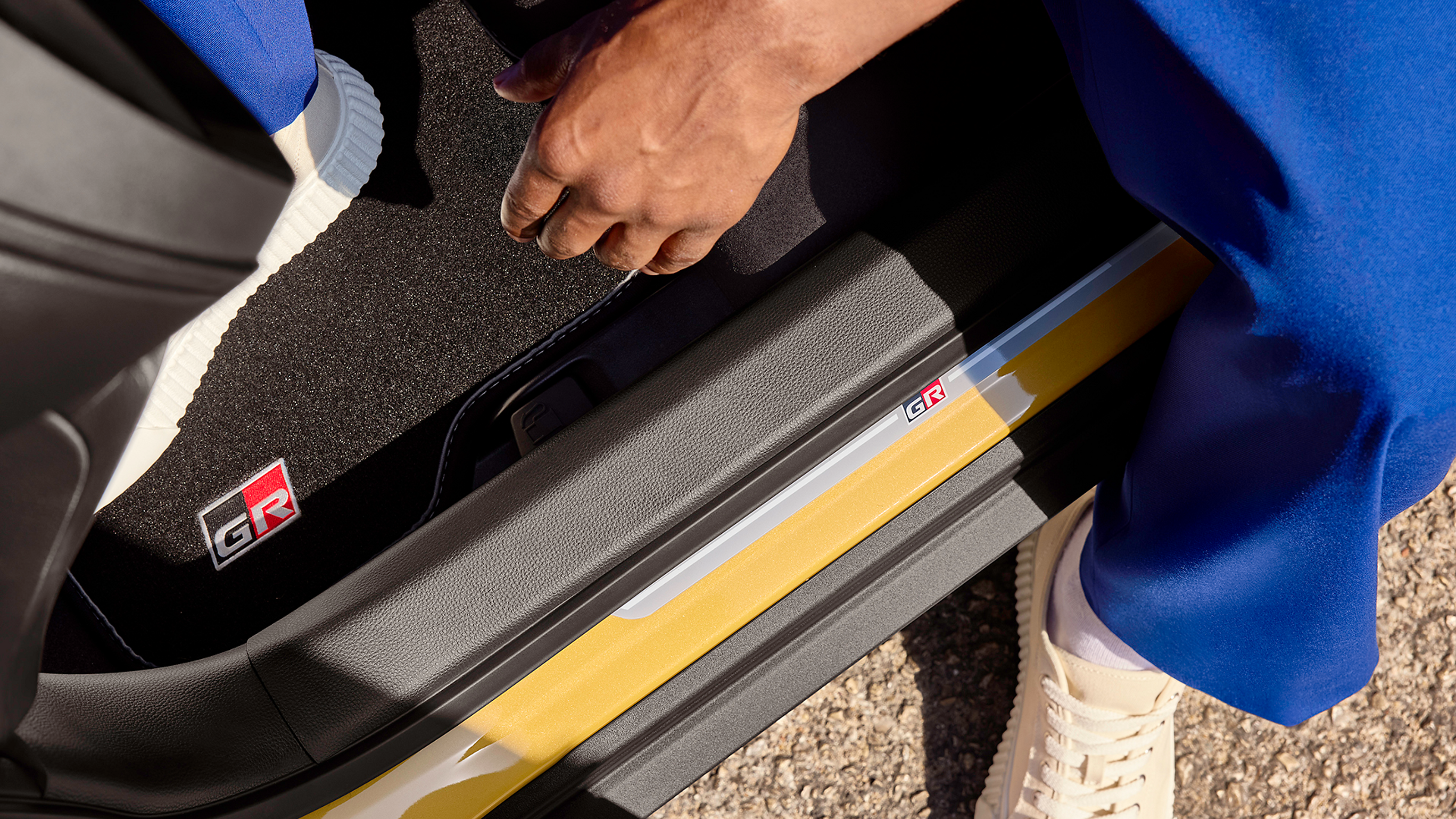  GR SPORT met GR SPORT vloermatten 