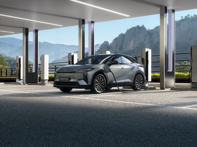 Toyota C-HR+