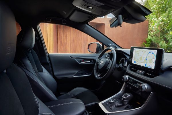 RAV4 Hybrid interior