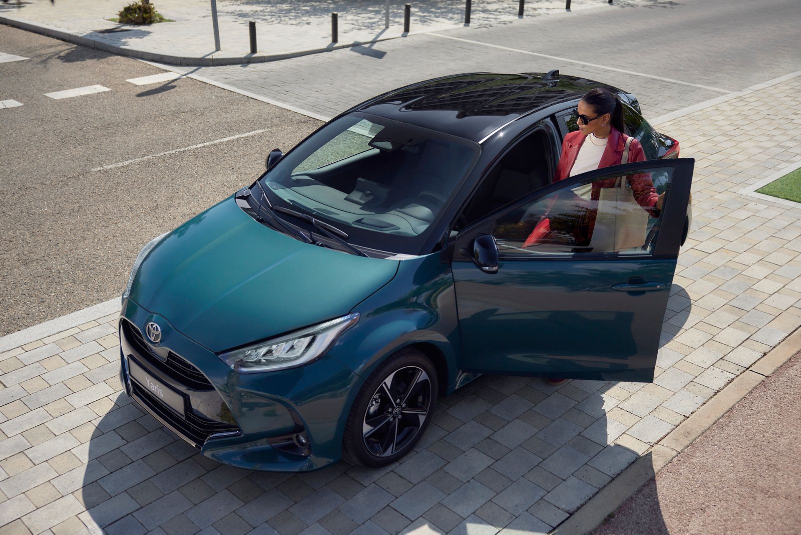 Toyota Yaris vedere din lateral