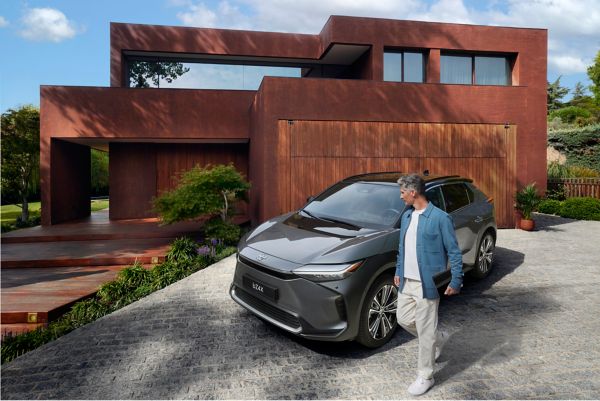 Suv electric Toyota bZ4X 2025 exeterior