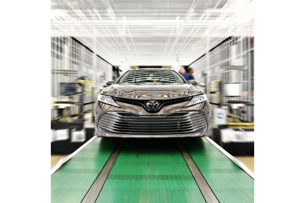 Srebrna Toyota
