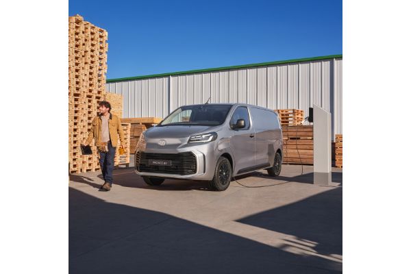 Elektryczne modele z rodziny PROACE z dotacjami w programie NaszEauto