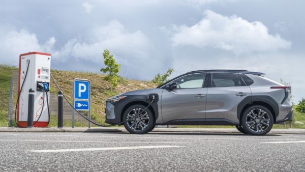 Sieć Toyota Charging Network to już ponad milion punktów ładowania w Europie