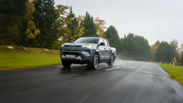 Debiut 9. generacji Toyoty Hilux