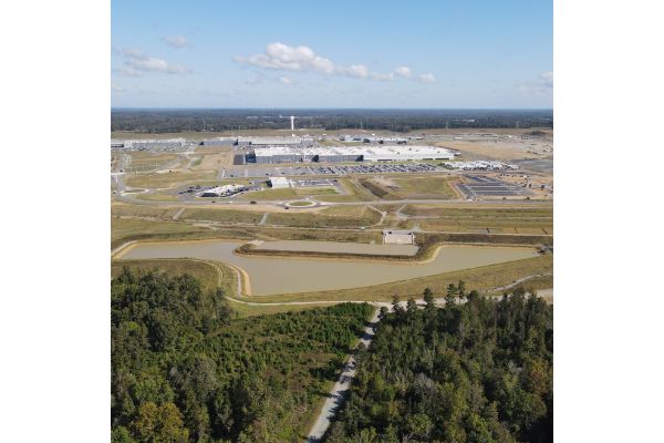 Toyota rozpoczyna produkcję akumulatorów w USA i zapowiada kolejne inwestycje