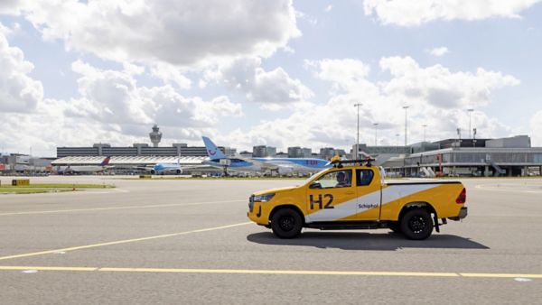 Prototypowa Toyota Hilux z napędem wodorowym