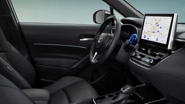 Zdjęcie wnętrza Nowej Toyoty Corolli Cross
