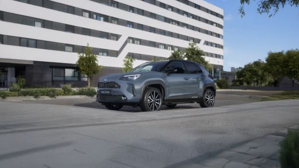 Zaparkowana Toyota Yaris Cross