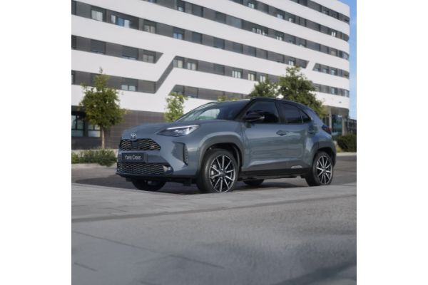 Zaparkowana Toyota Yaris Cross