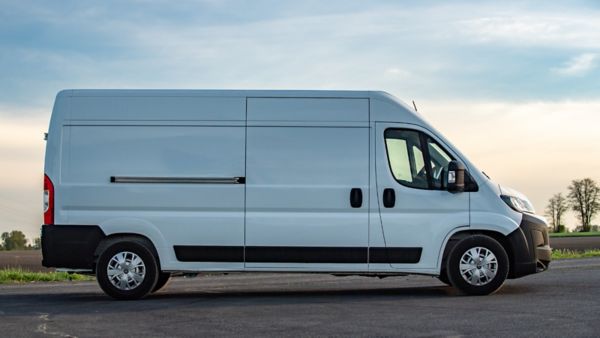 Zdjęcie bocznych drzwi Toyoty PROACE MAX