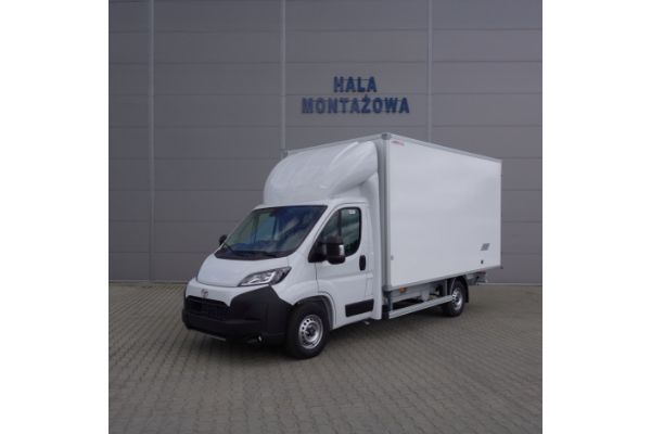 Toyoty PROACE MAX z zabudową typu kontener z trzyletnią gwarancją
