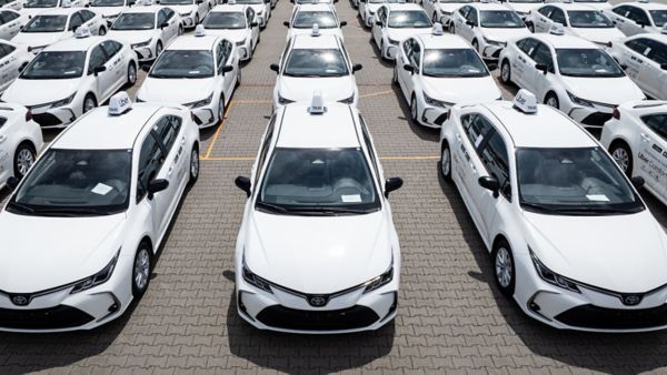 Toyoty Corolle, jako taksówki we flocie firmy ERES