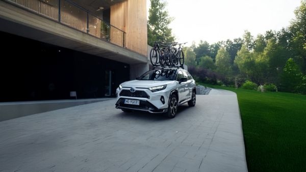 Toyota sprzedała ponad 2,5 miliona hybrydowych RAV4 na całym świecie