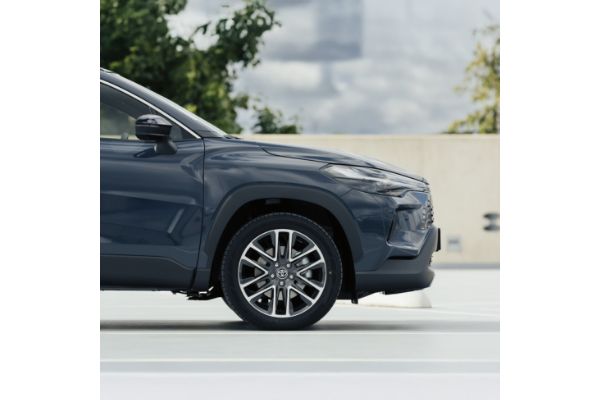 Wybrane wersje najpopularniejszych modeli Toyoty z atrakcyjnymi rabatami. Korzystny Leasing 103,9%