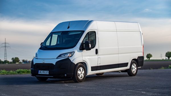 Toyota PROACE MAX podczas pracy