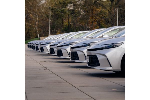 Ponad 400 tys. hybryd Toyoty sprzedanych w Polsce. Corolla najchętniej wybieranym modelem
