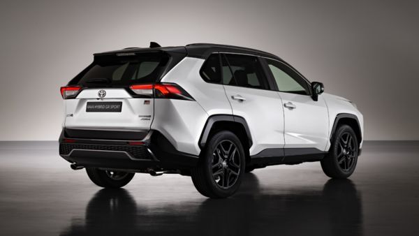 Tył Toyoty RAV4