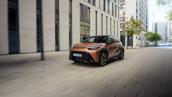 Pierwszy hybrydowy model w segmencie A w Europie. Nowa Toyota Aygo X łączy styl i wydajność