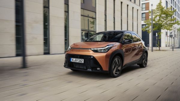 Pierwszy hybrydowy model w segmencie A w Europie. Nowa Toyota Aygo X łączy styl i wydajność