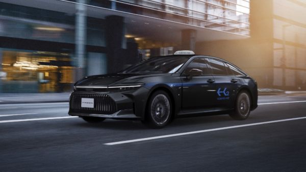 Toyota wspiera projekt TOKYO H2. Flotę taksówek zasili 600 pojazdów koncernu zasilanych wodorowymi ogniwami paliwowymi