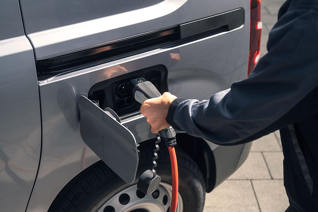 Toyota proace shop electric price