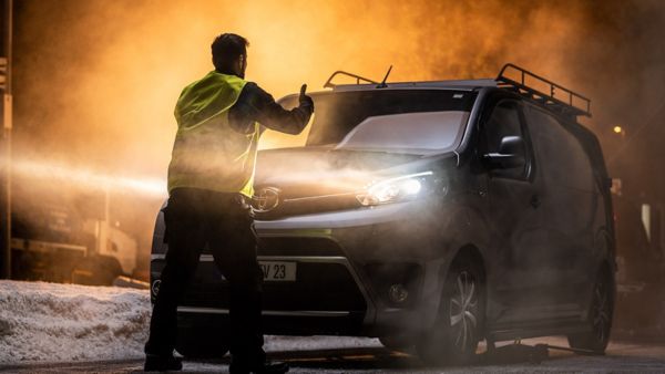 Man giving thumbs up to Toyota Proace driver