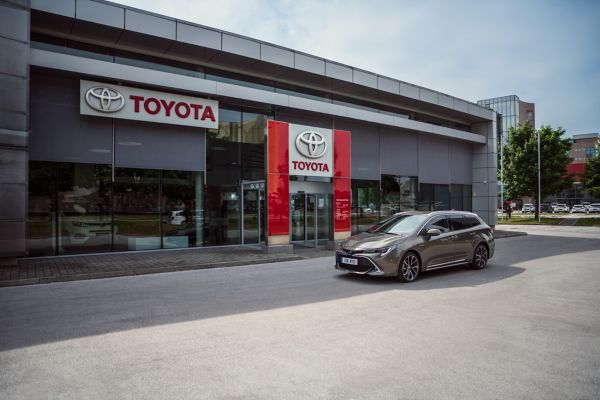 Toyota Corolla Touring Sports