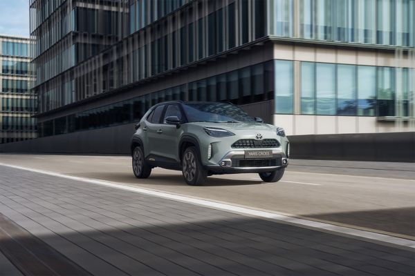 Toyota Yaris Cross dans une rue