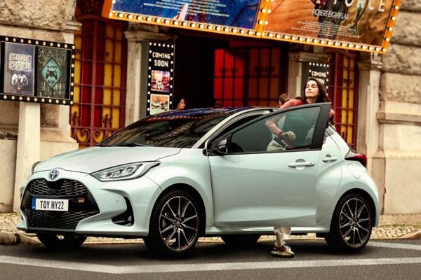 TOY_YARIS_GRS_2022_HUB_BRAND_IMG_19-4