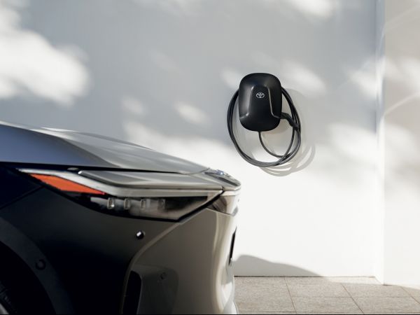 TOY_bZ4X_2021_PRELAUNCH_HUB_BRAND_IMG_Detail_Exterior_09_web