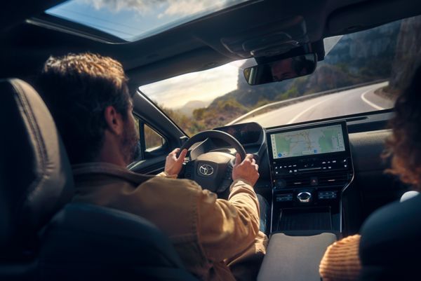 Rodinný výlet s bateriovým elekromobilem Toyota bZ4X