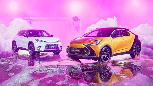 Lexus LBX og Toyota C-HR í sápu 
