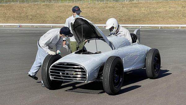 Toyopet racer, auto, exterieur