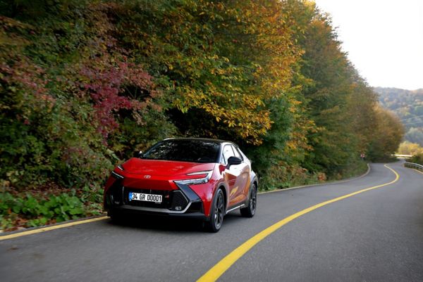 Toyota C-HR Hybrid GR SPORT