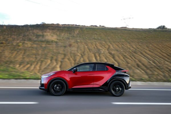 Toyota C-HR Hybrid GR SPORT