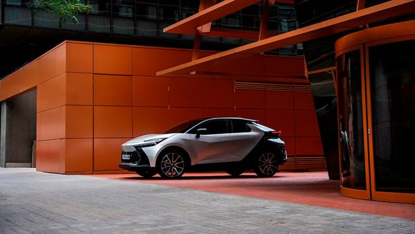 Toyota C-HR Hybrid Plug-in 1