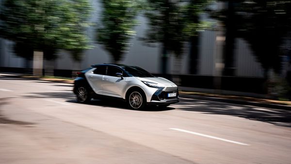Toyota C-HR Hybrid Plug-in 2
